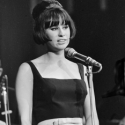 Astrud Gilberto